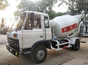 東風5立方混凝土攪拌車